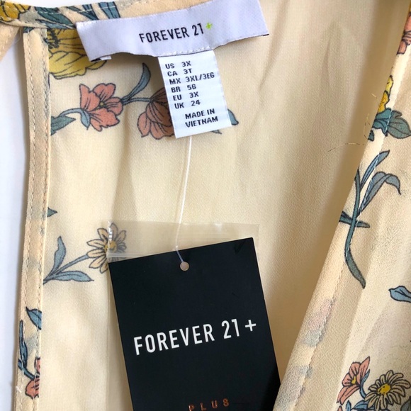 🌴FOREVER 21 Woven Tie-Front Top in Yellow Foral - Picture 3 of 9